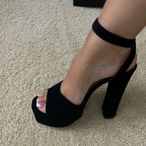 Fashion Nova Black Chunky Heels